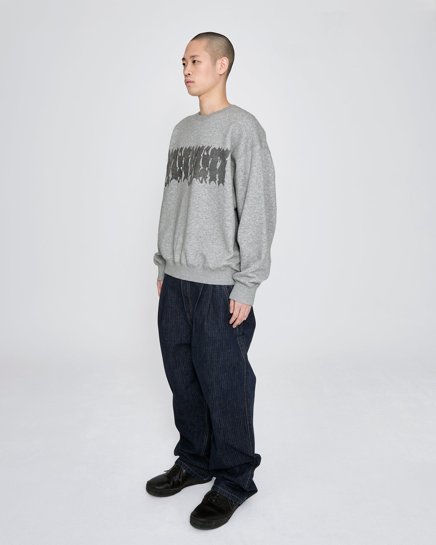 Y.E.S Typo Sweatshirt
