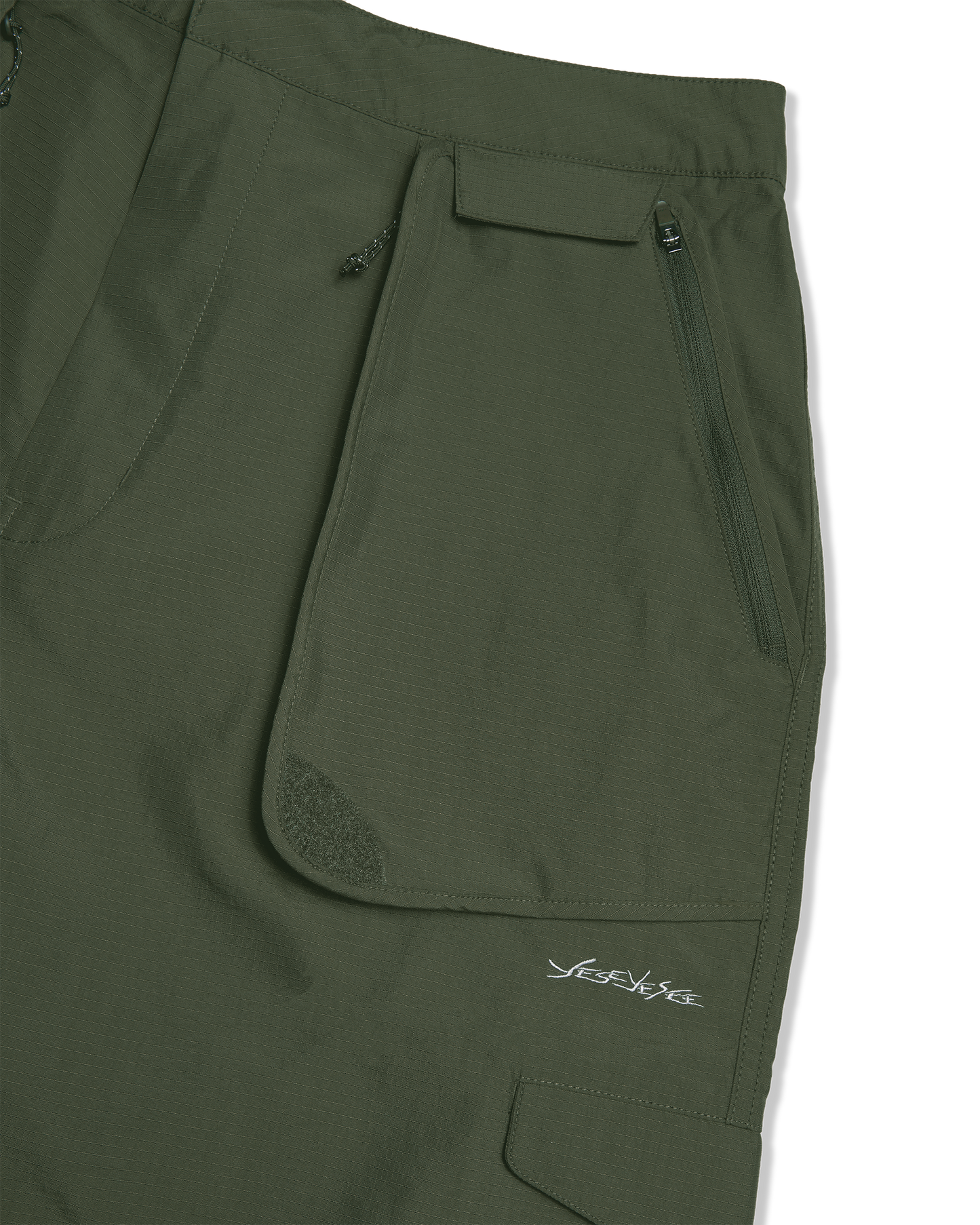 Striking Cargo Shorts