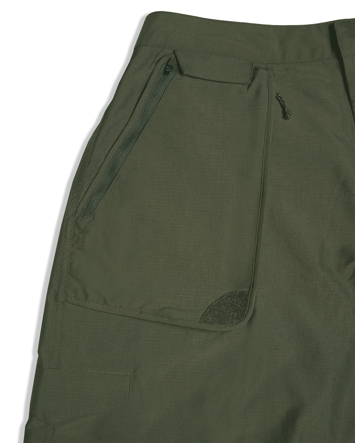 Striking Cargo Shorts