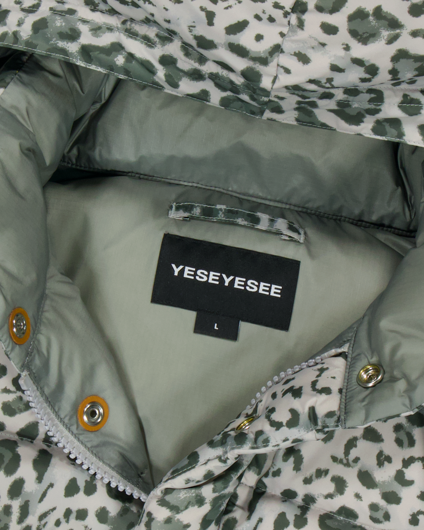 Hooded Down Jacket