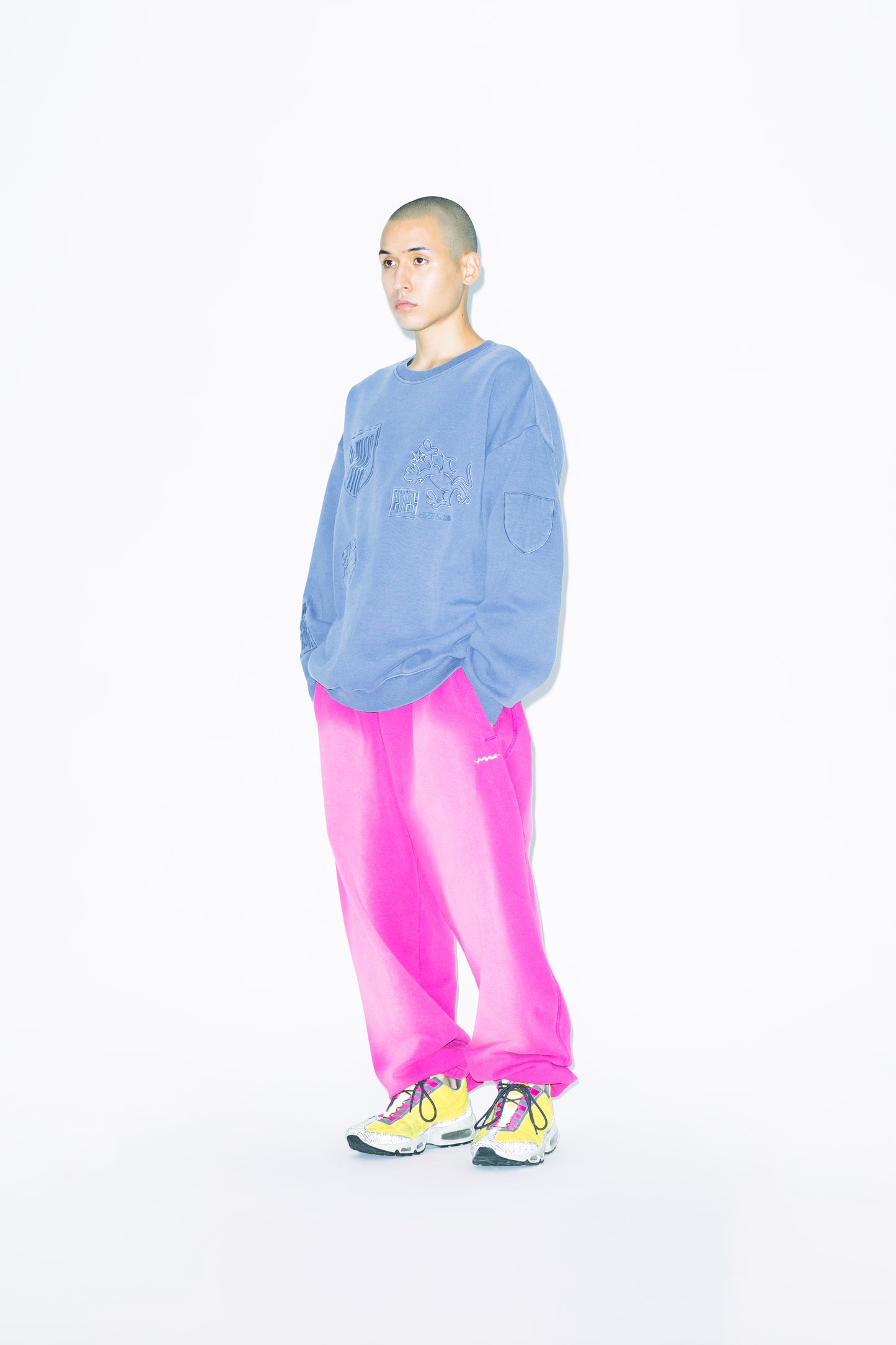 Y.E.S Pigment Embroidery Sweatshirt