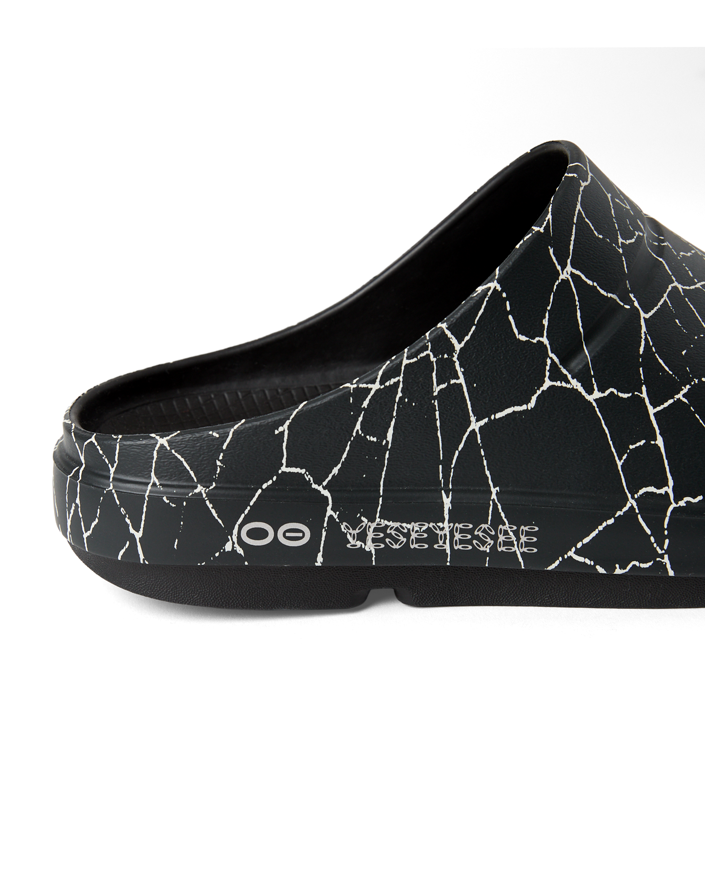 Y.E.S X OOFOS OOcloog