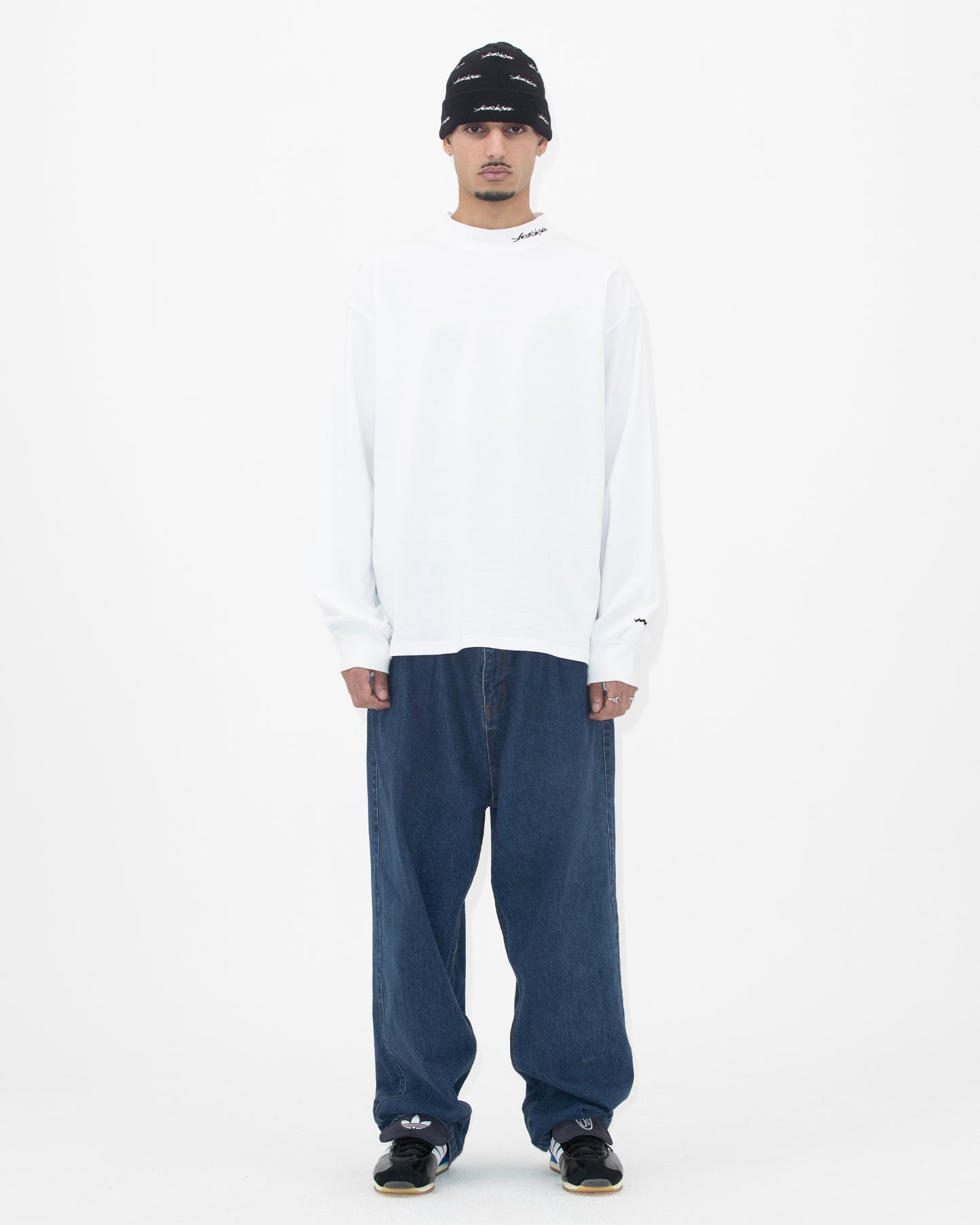 Y.E.S Mock Neck L/S
