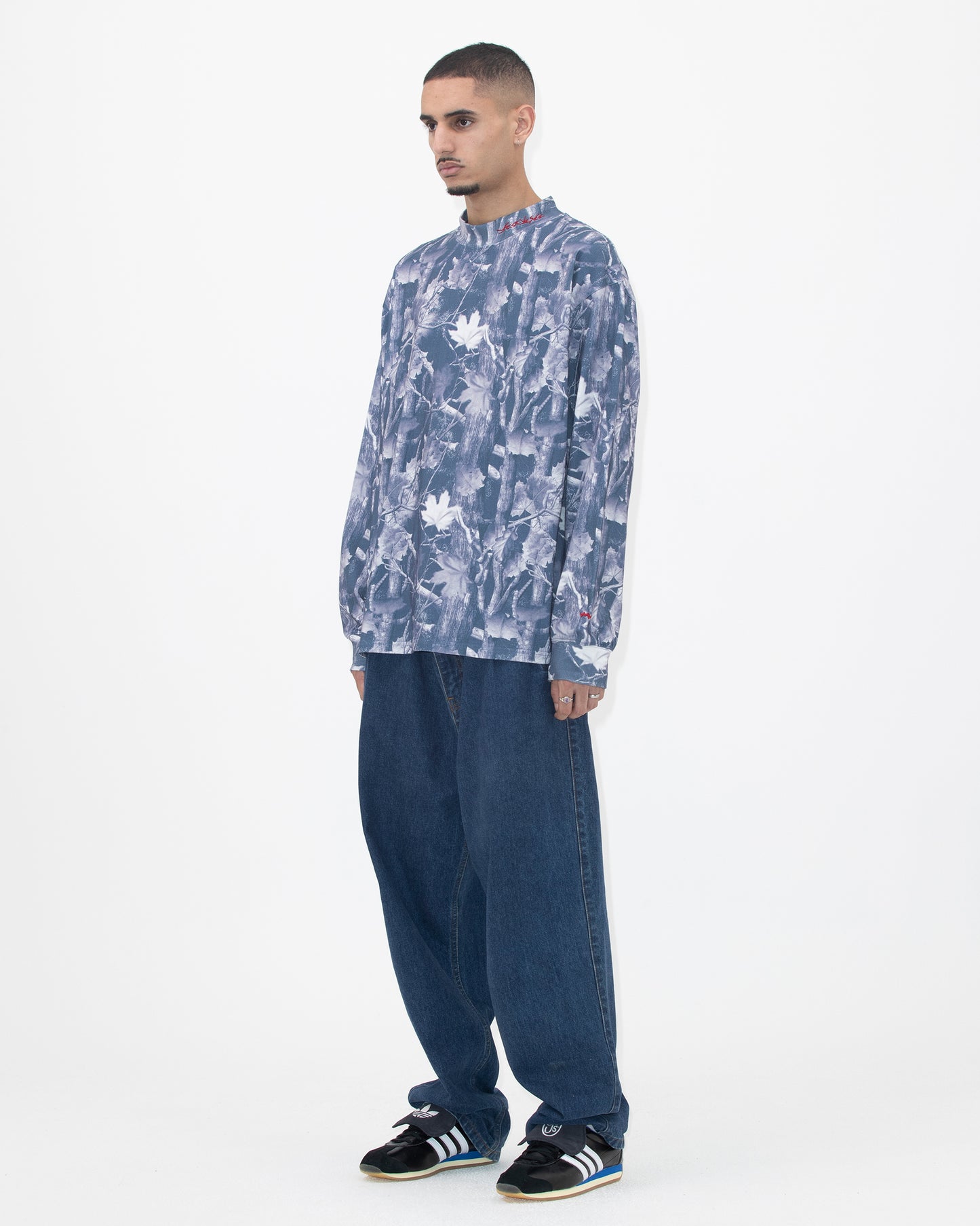 Y.E.S Mock Neck L/S