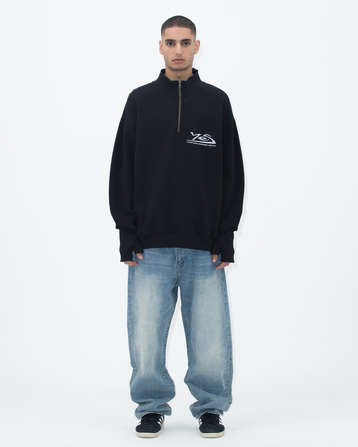 Y.E.S Thumb Hole Half Zip