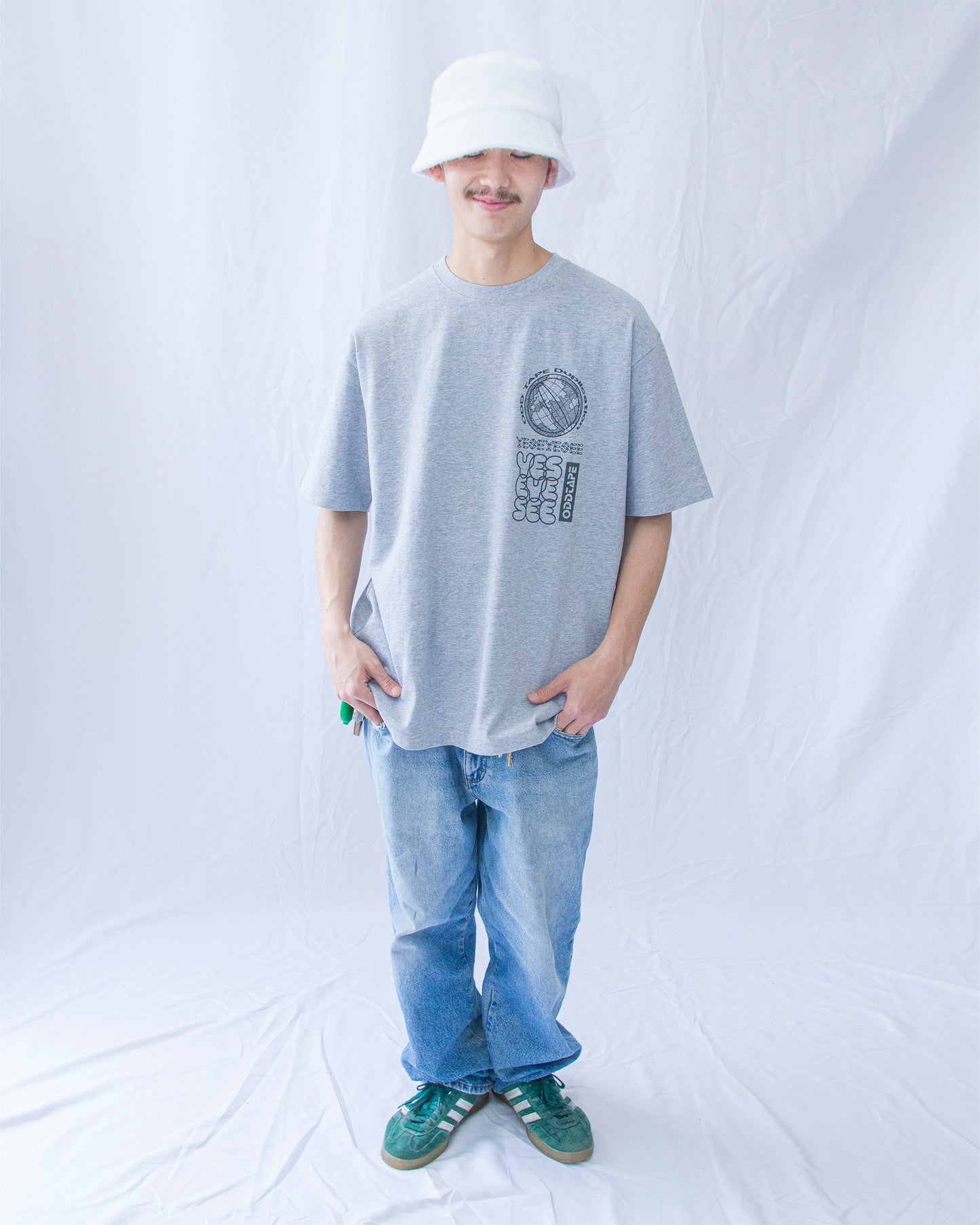 ODD TAPE Globe Tee