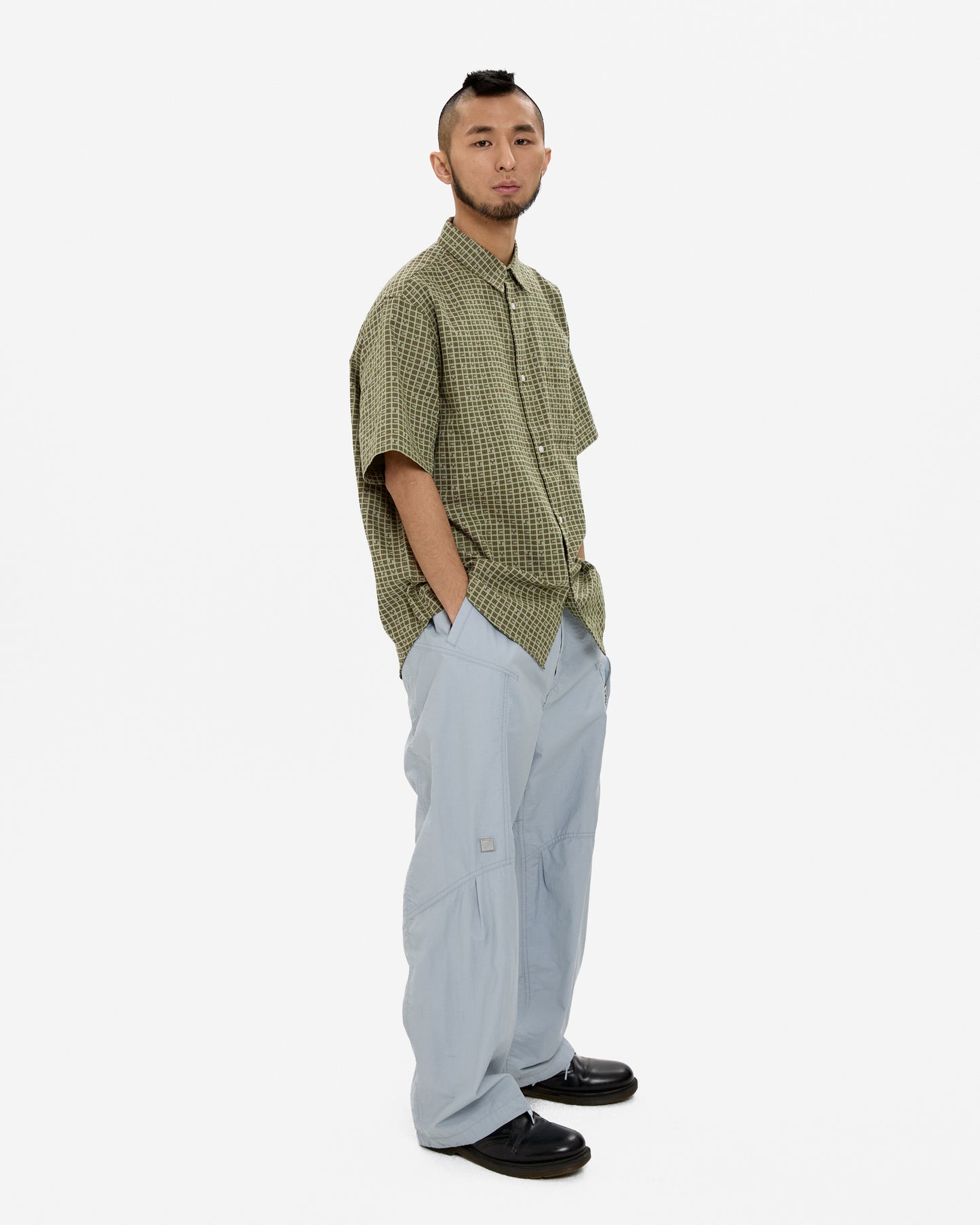 Y.E.S Font Plaid Half Shirt
