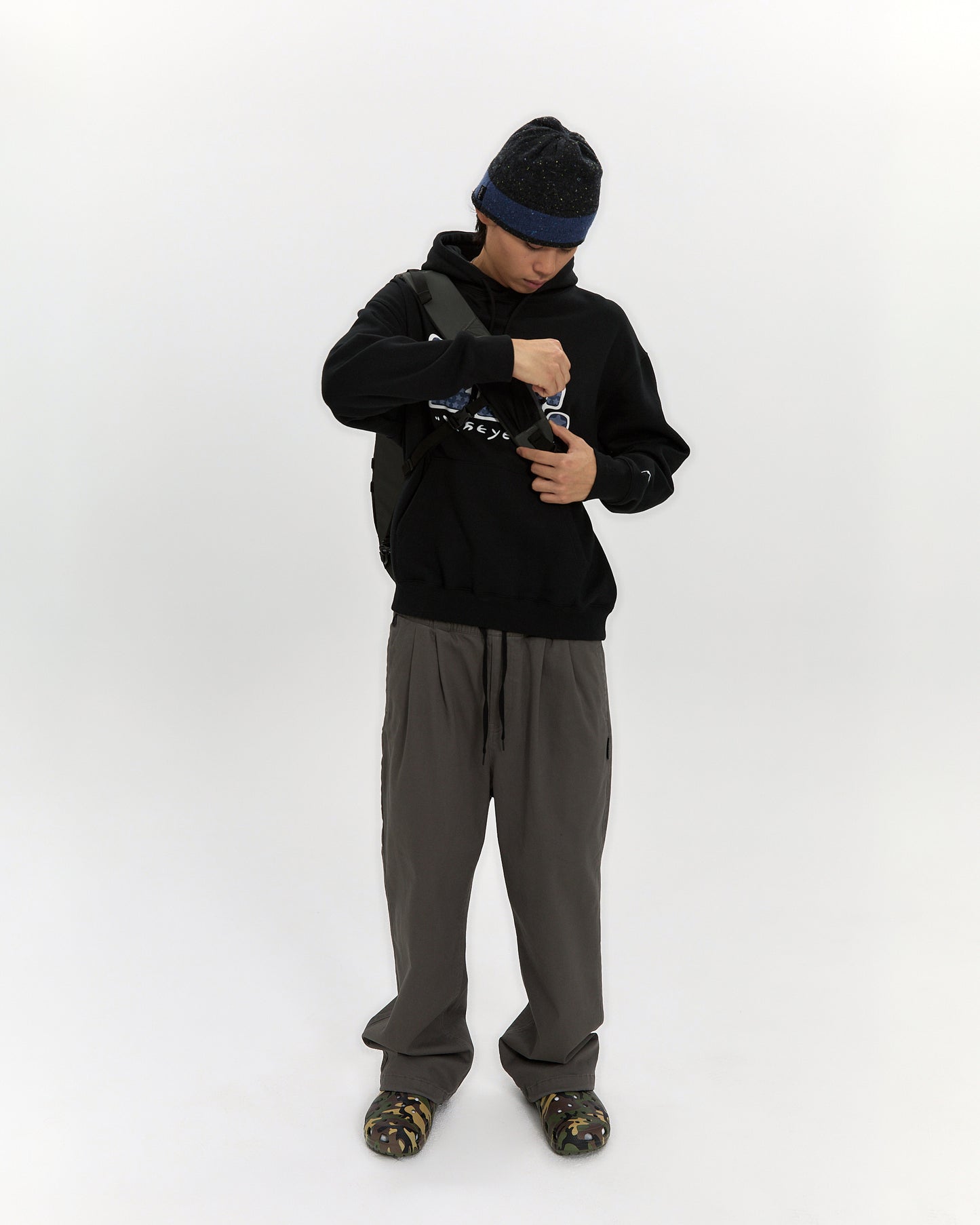 Y.E.S Handy Sling Bag