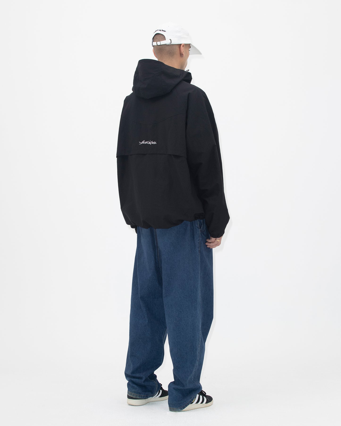 Zephyros Windbreaker